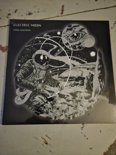 Electric moon cellar - moon,